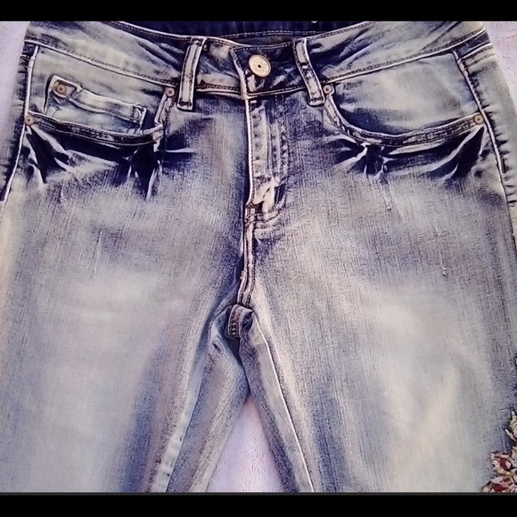Rocks & Indigo Embroidered Crop Jeans 27 - Picture 4 of 13